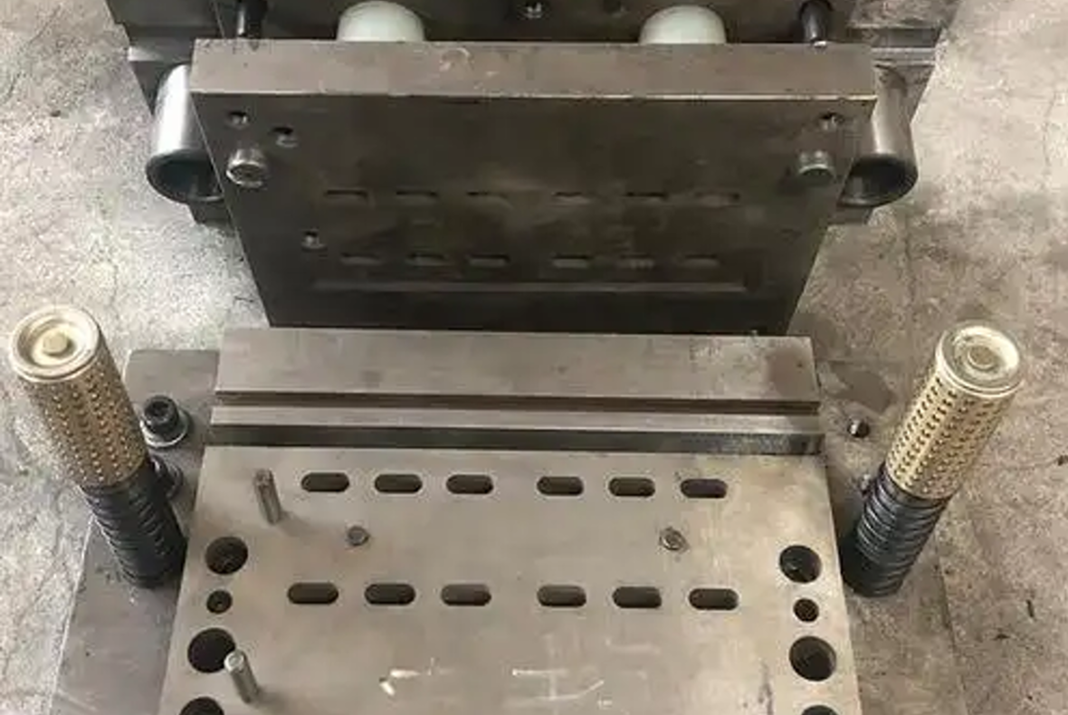 전단 금형